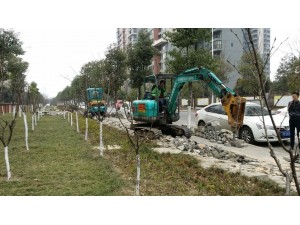 德力微型挖掘機(jī)城市建設(shè)好幫手