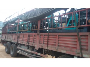 挖掘機再發(fā)一車 新廠房建設(shè)順利