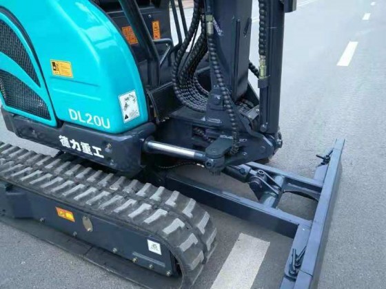 DL20U微型液壓挖掘機--熱銷農用機型