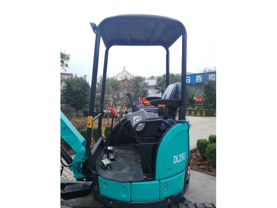DL 25U微型挖掘機(jī)