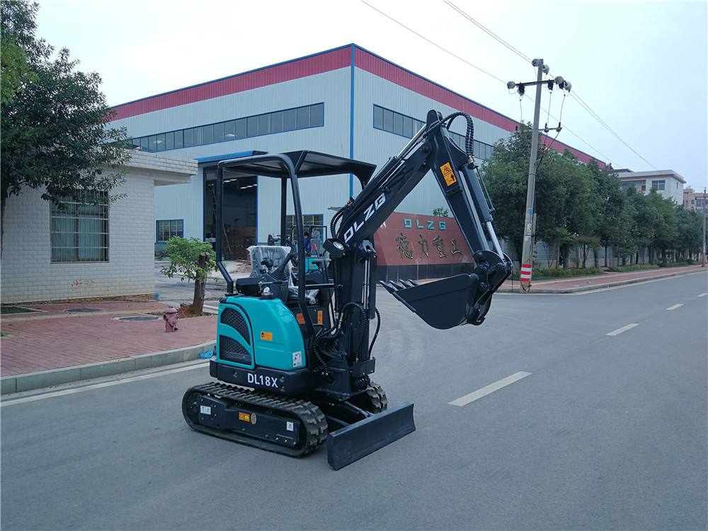 小型挖掘機 小型挖掘機